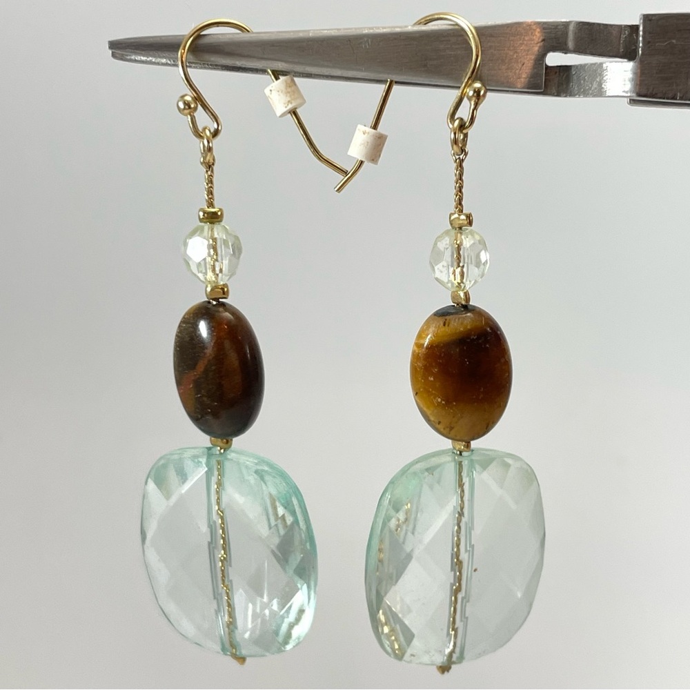 Stunning Gold Tone Unsigned Tigers Eye Light Blue Lucite Dangle Earrings